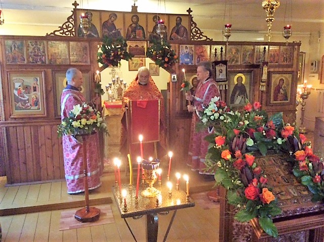 Пасхальное богослужение в Свято-Сергиевском храме